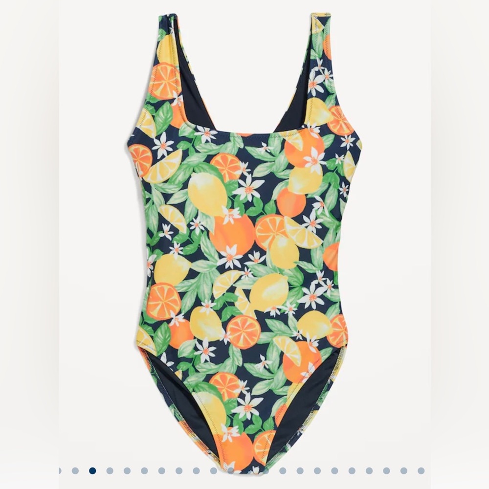 XL Old Navy Twist Back Cutout One Piece Swimsuit